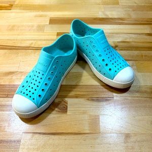 Native Jefferson Shoes, Kids’ size 3